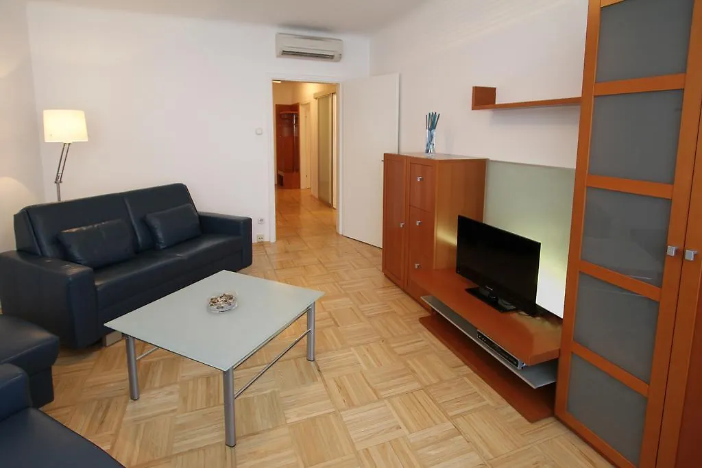 Top Location Vienna Marc Aurel 0*,  Austria